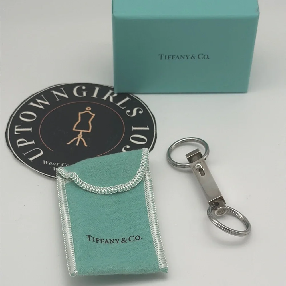 Authentic Tiffany & Co. Silver Valet Keychain with Blue Pouch & Box NWT   Unisex